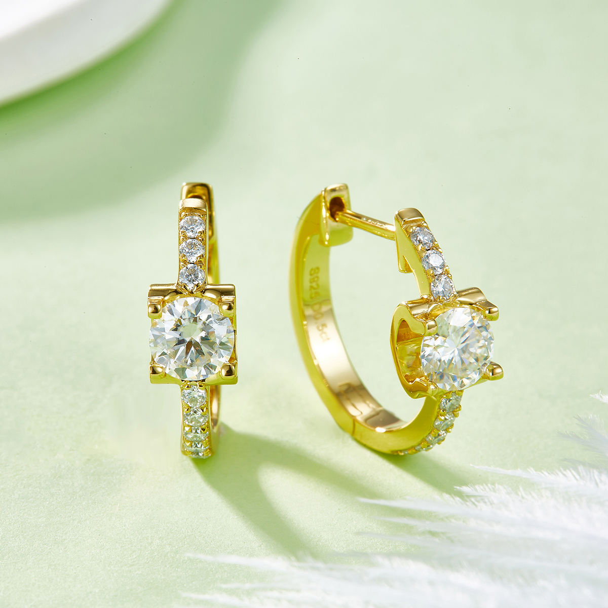 สีเหลือง