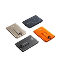 Power Bank Mini Slim Ultra 10000mAh 15W 22.5W Pengisian Daya Nirkabel Magnetik Tipe-C Dudukan Aluminium Logo Kustom Laris Manis