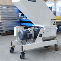 Prix du fabricant 2,2 kw concasseur de type basse vitesse 30-100 HP broyeur en plastique pour le recyclage des déchets et la porte
