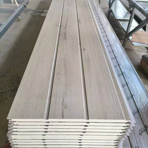 Pannello Sandwich <span class=keywords><strong>in</strong></span> Poliuretano <span class=keywords><strong>per</strong></span> Pareti con Rivestimento Metallico Effetto <span class=keywords><strong>Legno</strong></span> e Isolamento Termico - Product Image 1