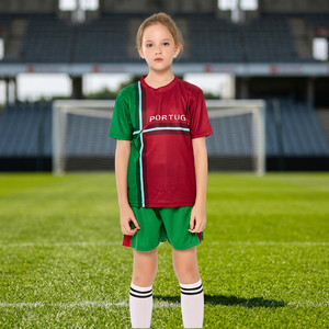 Camiseta de Fútbol Personalizada de Manga Corta para Verano, 100% Poliéster, Uniforme de Fútbol de Secado Rápido - Product Image 3