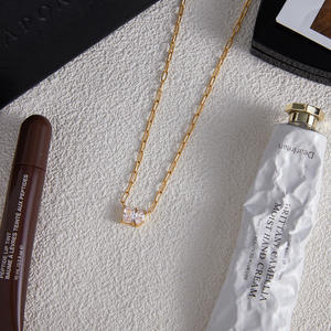 Collar de acero inoxidable con placa de oro de 18 quilates, nudo de diseño clásico de Hércules, collar asimétrico con cierre OT - Product Image 2