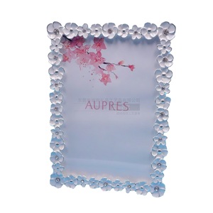 Custom Metal Photo <b>Frame</b> Enameled Rhinestone Decorated Zinc Alloy Geometric Shape <b>Gold</b> Home Decoration Tabletop Gift - Product Image 5