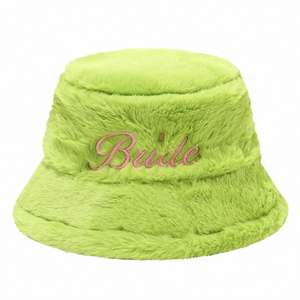 Chapeau Bob Chaud d'Extérieur Automne-Hiver, Nouveau Chapeau de Pêcheur avec Broderie Personnalisée Lettres de la Mariée, Robe de Mariage Tendance - Product Image 5