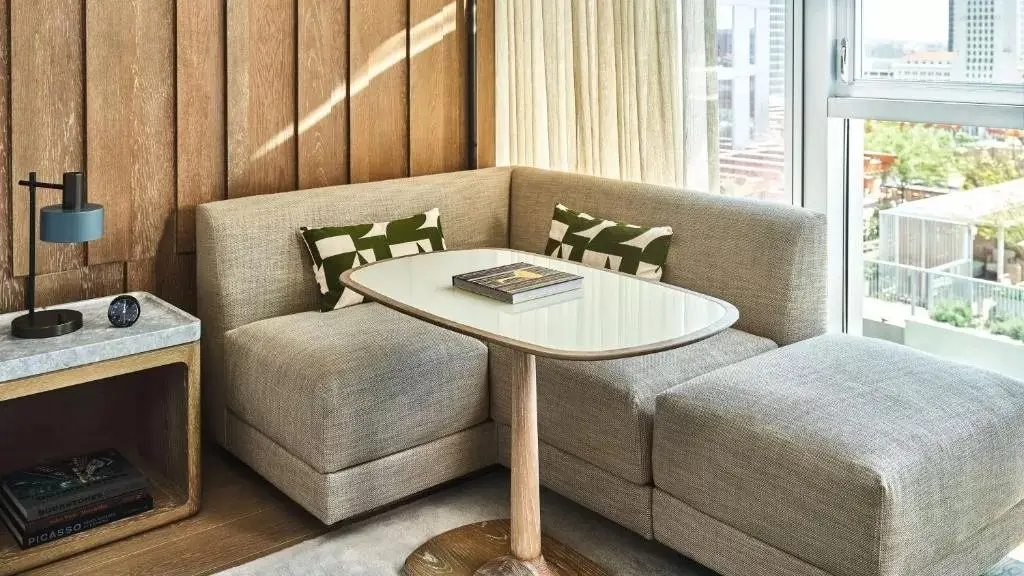 공장에서 직접 가정용 하이 퀄리티 맞춤형 아랍어 더블 침실 호텔 가구 목재 재료