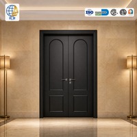 Portes doubles en bois massif de couleur crème, surface peinte, avec panneaux en verre, adaptées aux chambres, aux salles de bain et aux balcons