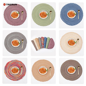 ชุดแผ่นรองจานสำหรับโต๊ะรับประทานอาหาร แผ่นรองจานหนังเทียมทนความร้อน ทำความสะอาดง่าย เหมาะสำหรับใช้ในร่มและกลางแจ้ง - Product Image 1