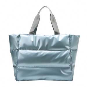 กระเป๋าเป้เดินทางขนาดใหญ่พร้อมช่องใส่รองเท้า กันน้ำ สำหรับเดินป่า กิจกรรมกลางแจ้ง ใส่แล็ปท็อปได้ - Product Image 3