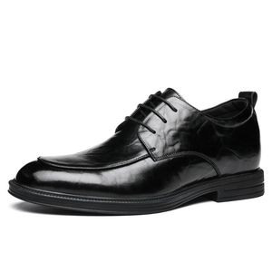 Chaussures Derby en cuir noir pour hommes FAPAI, à lacets, formelles, pour mariage, style classique, respirantes et confortables - Product Image 5