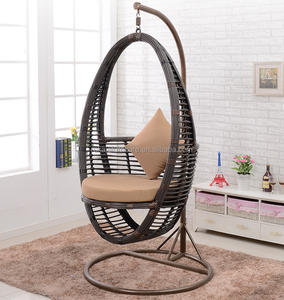 Chaise balançoire de loisirs d'extérieur Design <span class=keywords><strong>cabane</strong></span> à œufs Chaise balançoire suspendue en rotin pour patio Chaise balançoire à cadre en aluminium pour nid d'oiseau - Product Image 2