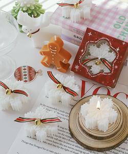 شمعة معطرة على شكل بلورات ثلجية لتزيين غرفة النوم وخلق أجواء شتوية راقية - Product Image 1