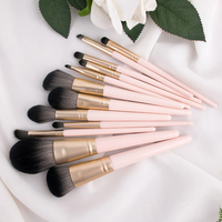Lot de 8 pinceaux de maquillage professionnel pour le visage : fond de teint, poudre, fard à joues, fard à paupières, correcteur et lèvres