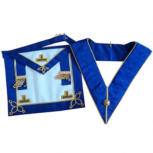 Nivel bordado dorado, artesanía, delantal y Collar - Product Image 1