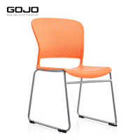 Chaise de bureau ergonomique moderne en métal et plastique nylon Chaise de salle de réunion et d'entraînement simple empilable et bon marché pour le bureau