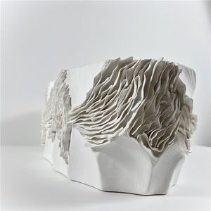 Plateau en céramique blanche contemporain, pot de fleurs, style d'art moderne, design abstrait, glaçure mate pour la décoration de la maison ou vase de table - Product Image 4