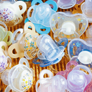 Sucette pour bébé, 1 paquet, se ferme lorsqu'elle est tombée - <span class=keywords><strong>Tétine</strong></span> en silicone <span class=keywords><strong>orthodontique</strong></span> sans BPA, idéale pour les voyages, la <span class=keywords><strong>tétine</strong></span> reste propre - Product Image 2