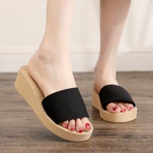 Sandales plates à bout ouvert pour femmes, été/hiver, bouton, plateforme, dessus en PU, semelle épaisse, polyvalentes, simples, chaussures de plage, grande taille - Product Image 4