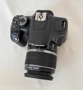 Appareil photo reflex numérique Canon <span class=keywords><strong>EOS</strong></span> <span class=keywords><strong>450D</strong></span> / Rebel XSi APS-C à bas prix avec objectif 18-55 mm, capteur CMOS, carte SD - Product Image 1