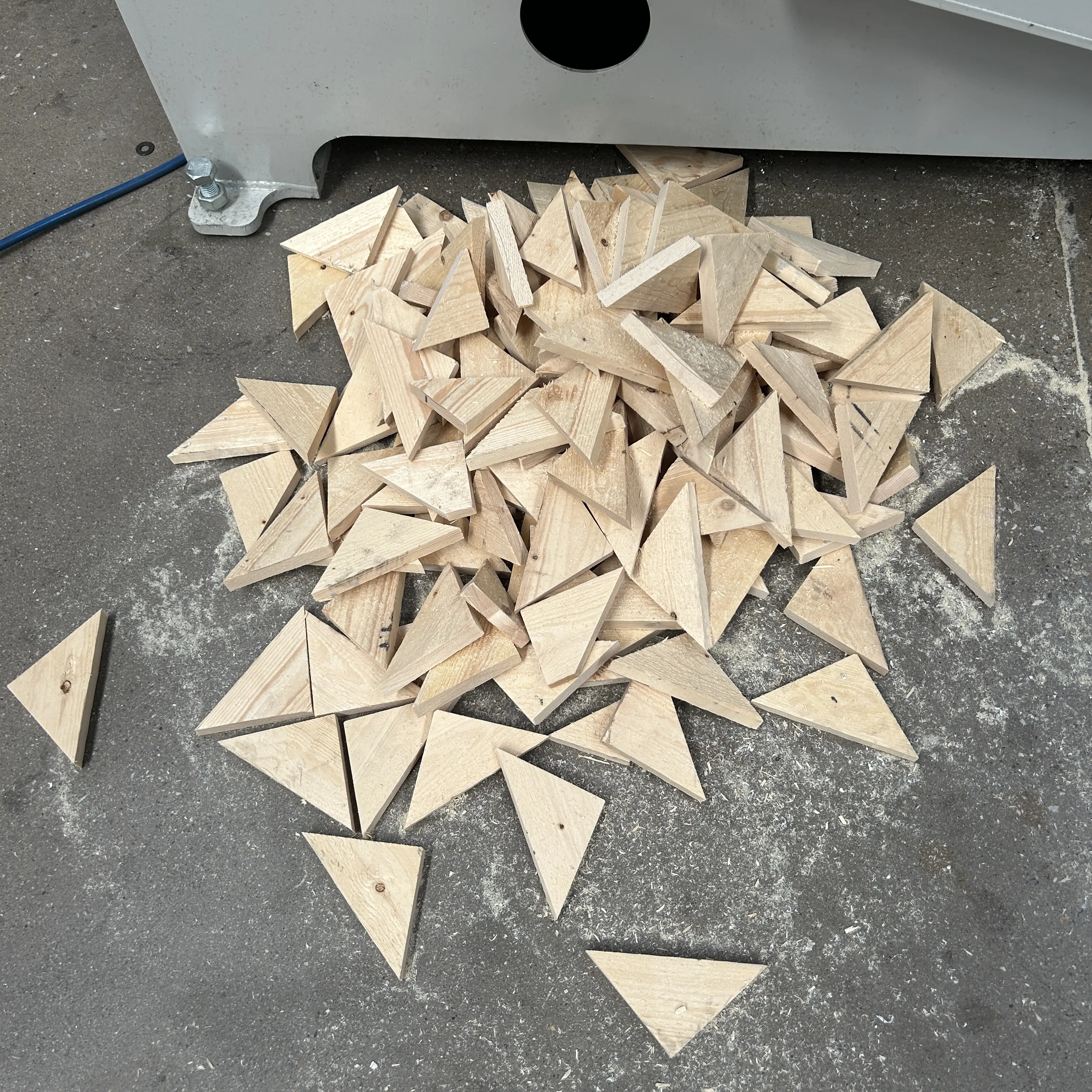Sega da taglio diagonale per legno completamente automatica