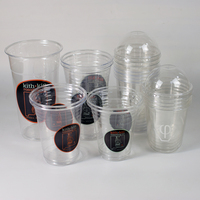 Gobelet en plastique PET transparent personnalisé à paroi simple de 98 mm de diamètre avec couvercles et pailles pour café à emporter, jus et boissons froides