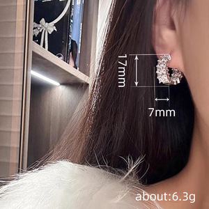 Pendientes de Aro Dobles para Mujer, Diseño Minimalista y Delicado, Joyería de Moda para Uso Diario - Product Image 5
