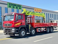 Guindaste Móvel Hidráulico Montado em Caminhão Sinotruk HOWO 8x4 de 14 Toneladas com Braço Telescópico de 5 Seções para Projetos de Construção