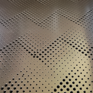 Tôles perforées en aluminium perforées pour décoration murale extérieure Plaque en acier inoxydable 304 Perforations décoratives HL Finition de surface - Product Image 1