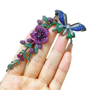 <span class=keywords><strong>เข็มกลัด</strong></span>รูปผีเสื้อประดับพู่ดอกไม้ TIANSHE แฟชั่นหรูหราประดับเพชรซิร์คอนฝังละเอียดบนทองแดง - Product Image 5