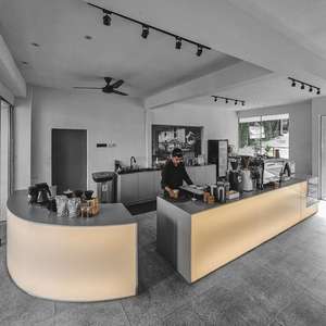 Mesa de Recepción LED de Acero Inoxidable Resistente, Superficie Personalizable, Fácil Instalación, Desmontable, para Salón de Belleza, Cafetería, Locales Comerciales - Product Image 3