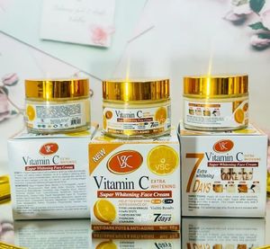 <span class=keywords><strong>Crème</strong></span> pour le <span class=keywords><strong>visage</strong></span> à l'arbutine 50 ml, best-seller, super blanchissante, hydratante, anti-âge, guérit la peau sèche, stoppe les cicatrices et l'acné, unisexe - Product Image 2