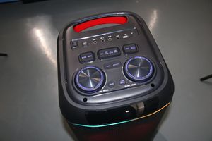 Enceinte portable d'extérieur pour fêtes, double subwoofer de 8 pouces avec <span class=keywords><strong>2</strong></span> microphones sans fil, lumières LED RGB, machine de karaoké - Product Image 3