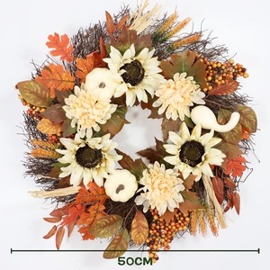 Guirnaldas Decorativas para el Festival de la Cosecha de Acción de Gracias con Calabazas Blancas, Girasoles y Hojas de Arce para Colgar en la Puerta - Product Image 6