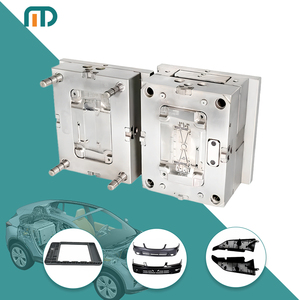 Service de moulage par injection plastique de rétroviseur automobile OEM Fabrication de moulage par croûte personnalisée pour voitures - Product Image 1