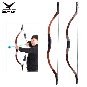Arco Tradicional SPG para Niños, Arco Recurvo para Caza y Juego de Flechas, <span class=keywords><strong>15</strong></span> Libras, Arco Largo Deportivo de Madera Laminada Hecho a Mano en China - Product Image 1