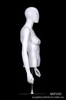 Bekleidungsgeschäft Schaufensterpuppen Requisiten Weibliche Halbkörper-Displayständer Hochzeitskleid-Mannequins Amerikanischer Stil Ständer Damenmode