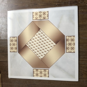 Panel de Techo de <span class=keywords><strong>PVC</strong></span> Popular de 60cm*60cm y 7mm, Panel de Techo de Plástico de <span class=keywords><strong>PVC</strong></span> de Moda con Precio Económico - Product Image 2