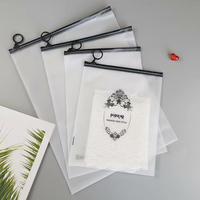 Sacs d'emballage Ziplock personnalisés pour vêtements Unione Supplier, sacs Ziplock imprimés pour vêtements, sacs en plastique recyclables CPE avec fermeture éclair