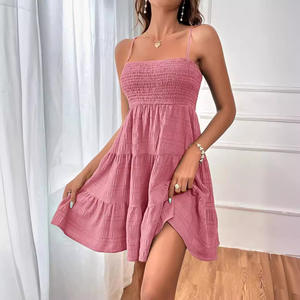 Robe courte d'été sexy respirante sans manches à col bandeau à taille haute avec ourlet à volants - Product Image 3