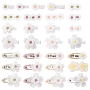 Barrettes à cheveux BB 2026 faites à la main, petites pinces à cheveux marguerite, accessoire pour filles, nouveau design, broderie florale, motif dessin animé tendance pour fête - Product Image 1