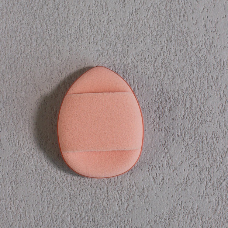 Orange pâle