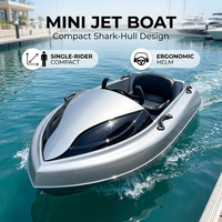 Jet ski personnel ergonomique en forme de requin argenté, monoplace, avec moteur de propulsion, directement de l'usine