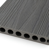 Planche de terrasse WPC extérieure moderne brossée à clipser, revêtement de sol co-extrudé gaufré 3D, surface antidérapante pour patio, jardin, complexe hôtelier -5