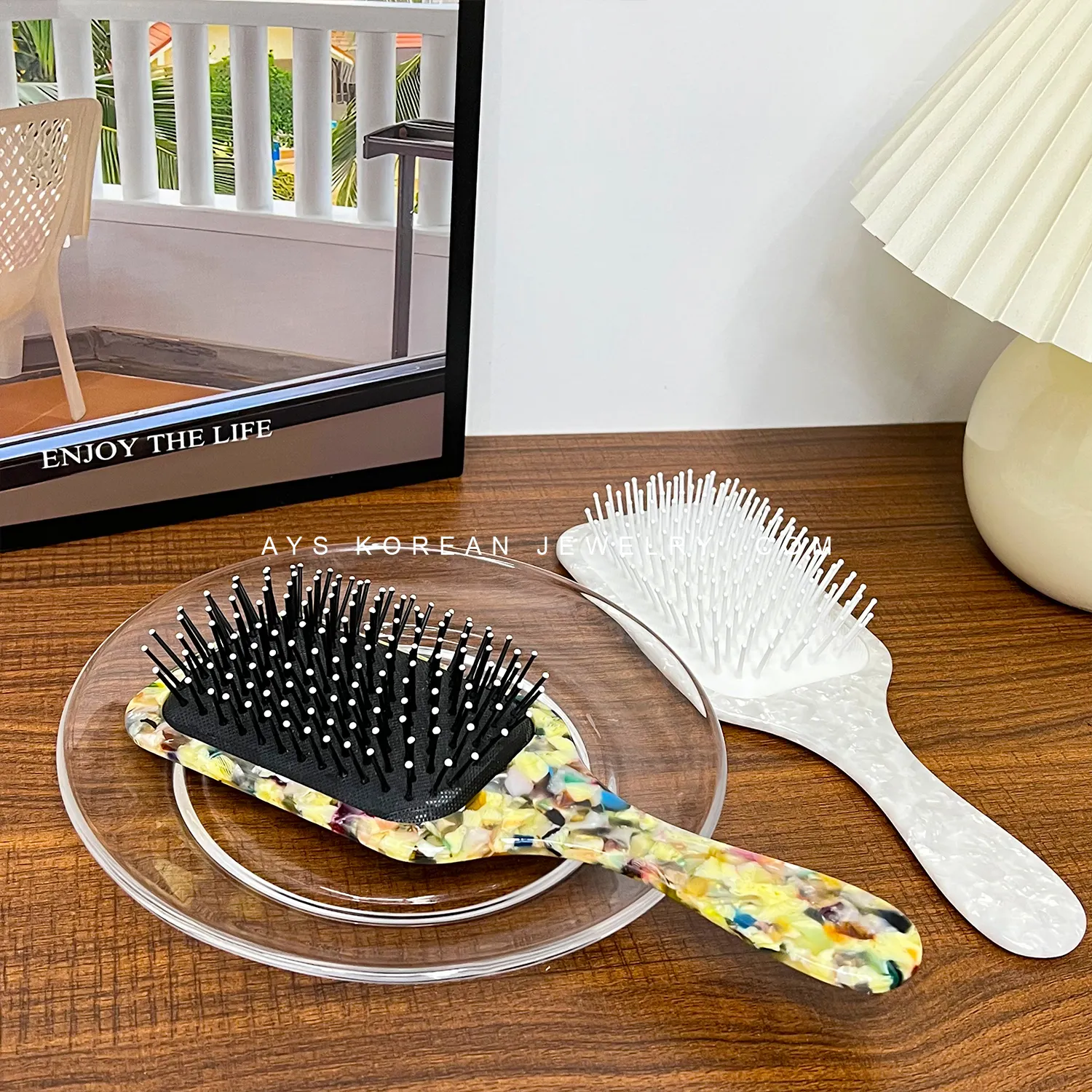 aiyisi manufactured nylon bristle winter anti-static hair brush head massage TPR cushion wide tooth custom acetate paddle comb