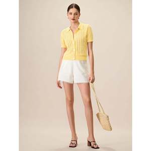 Cardigan court à col ouvert en tricot ajouré jaune pour femme, idéal pour l'été - Product Image 3