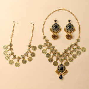 YL Ensemble de bijoux en alliage serti de diamants, style bohème vintage, avec boucles d'oreilles et collier à pendentif perlé, style européen-américain exagéré - Product Image 5