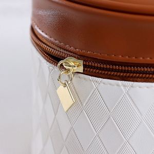 Fashion Letter Pattern Zipper Eco-Friendly Durable Cosmetic <b>Bag</b> Portable Women Makeup Travel for Organizer Waterproof Pouch - Product Image 4