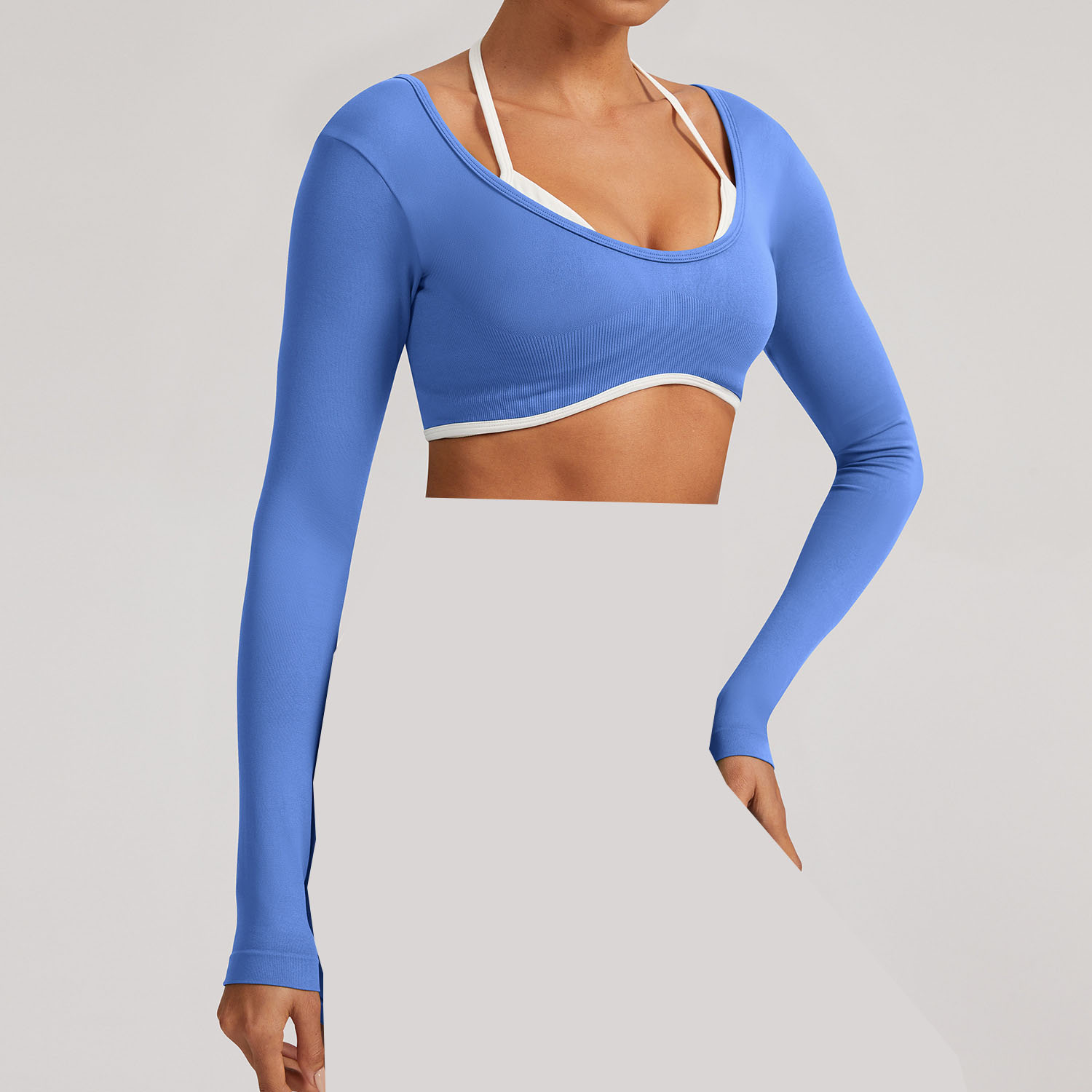 Manches longues bleues