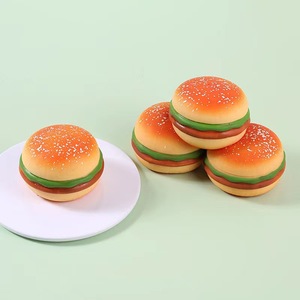Nouvel Ensemble Adorable de Jouets Squishy en Forme de Pâtisserie (Burger, Croissant, Pain Ananas) pour Enfants de 8 à 13 Ans – Anti-Stress Réaliste en Caoutchouc TPR Écologique - Product Image 4
