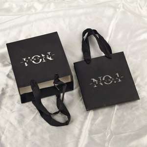 Sacs cadeaux en papier avec poignée en ruban personnalisés, emballage de boutique, emballage cadeau - Product Image 6