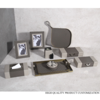 Boîte à bijoux personnalisée M3-069 support en bois de luxe moderne candélabre en or décor à la maison européenne plateau de service en métal boîte à mouchoirs en cuir